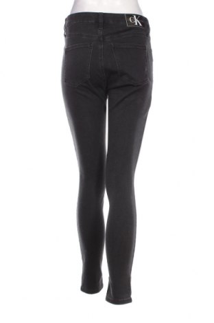 Dámske džínsy  Calvin Klein Jeans, Veľkosť M, Farba Čierna, Cena  32,16 €