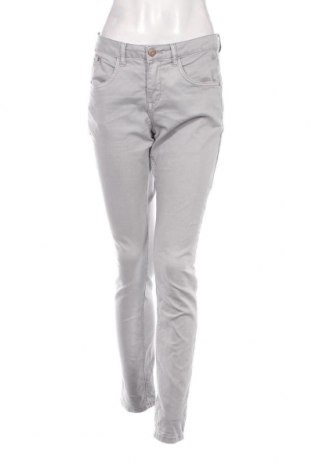 Damen Jeans Cream, Größe M, Farbe Grau, Preis € 23,49