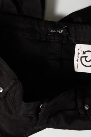 Dámske džínsy  F&F, Veľkosť XL, Farba Čierna, Cena  7,40 €