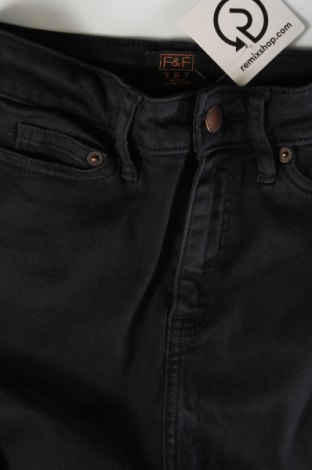 Dámské džíny  F&F, Velikost XS, Barva Černá, Cena  198,00 Kč