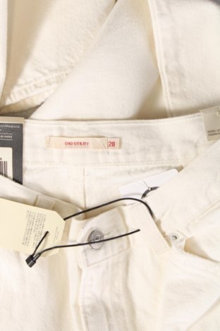 Damen Jeans Levi's, Größe M, Farbe Weiß, Preis 39,90 €