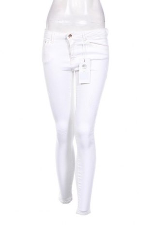 Damen Jeans ONLY, Größe S, Farbe Weiß, Preis € 13,89