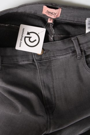 Dámske džínsy  ONLY, Veľkosť L, Farba Sivá, Cena  19,85 €