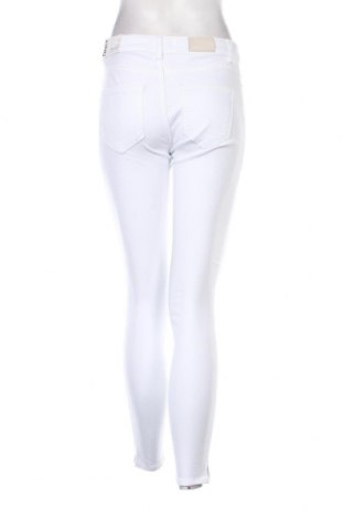 Γυναικείο Τζίν ONLY, Μέγεθος S, Χρώμα Λευκό, Τιμή 10,32 €