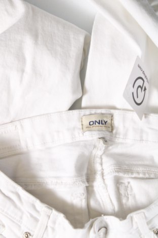 Γυναικείο Τζίν ONLY, Μέγεθος M, Χρώμα Λευκό, Τιμή 10,96 €