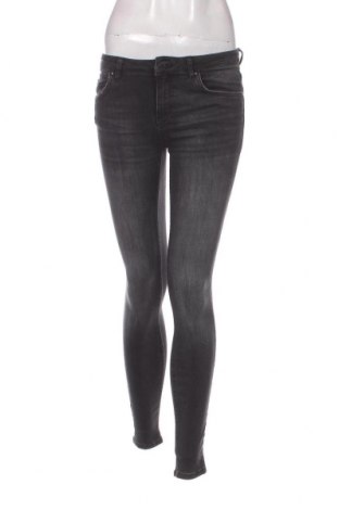Дамски дънки Perfect Jeans By Gina Tricot, Размер S, Цвят Сив, Цена 10,20 лв.