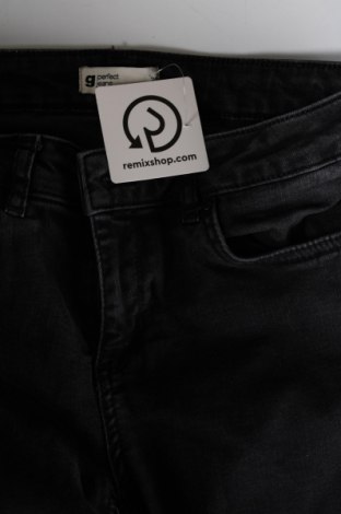 Damskie jeansy Perfect Jeans By Gina Tricot, Rozmiar S, Kolor Szary, Cena 27,19 zł