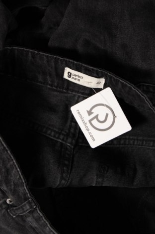 Női farmernadrág Perfect Jeans By Gina Tricot, Méret L, Szín Fekete, Ár 3 450 Ft