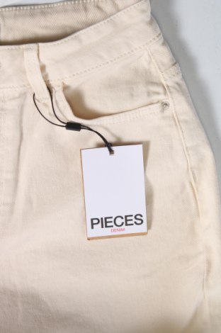 Blugi de femei Pieces, Mărime S, Culoare Ecru, Preț 253,29 Lei