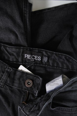 Damskie jeansy Pieces, Rozmiar XS, Kolor Szary, Cena 32,63 zł