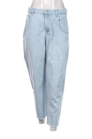 Γυναικείο Τζίν Pull&Bear, Μέγεθος M, Χρώμα Μπλέ, Τιμή 8,90 €