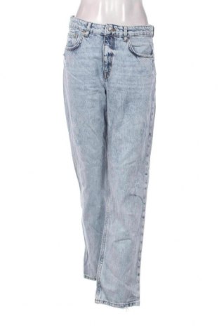 Γυναικείο Τζίν Pull&Bear, Μέγεθος M, Χρώμα Μπλέ, Τιμή 8,07 €