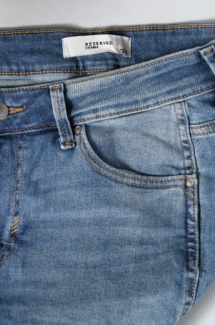 Dámske džínsy  Reserved, Veľkosť M, Farba Modrá, Cena  7,56 €