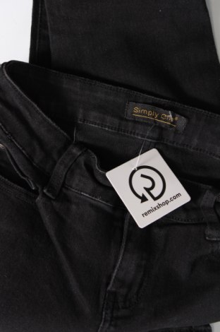 Dámske džínsy  Simply Chic, Veľkosť S, Farba Čierna, Cena  4,37 €