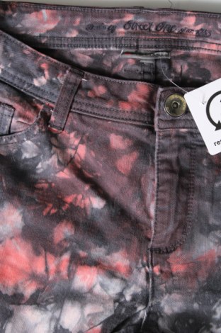 Damen Jeans Street One, Größe L, Farbe Mehrfarbig, Preis 7,57 €