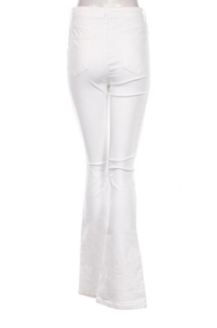 Γυναικείο Τζίν Trendyol, Μέγεθος M, Χρώμα Λευκό, Τιμή 16,78 €
