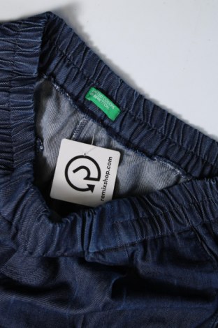 Damskie jeansy United Colors Of Benetton, Rozmiar M, Kolor Niebieski, Cena 94,62 zł