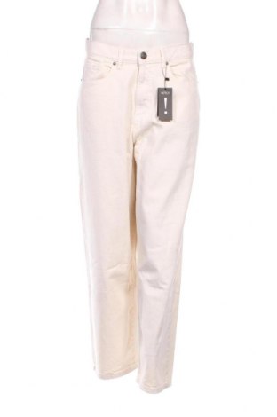 Damen Jeans Urban Classics, Größe M, Farbe Ecru, Preis 26,37 €