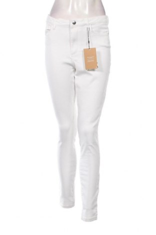 Γυναικείο Τζίν Vero Moda, Μέγεθος S, Χρώμα Λευκό, Τιμή 10,32 €