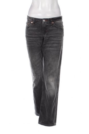 Damen Jeans Weekday, Größe M, Farbe Grau, Preis € 5,71