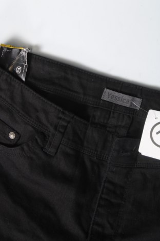 Damen Jeans Yessica, Größe M, Farbe Schwarz, Preis 9,60 €