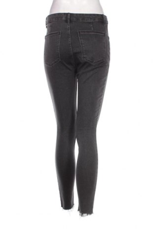 Damen Jeans Zara, Größe M, Farbe Grau, Preis 5,64 €