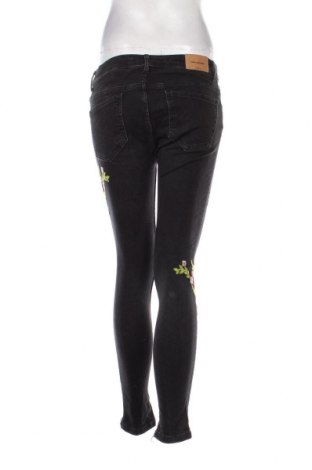 Γυναικείο Τζίν Zara Trafaluc, Μέγεθος M, Χρώμα Μαύρο, Τιμή 5,18 €