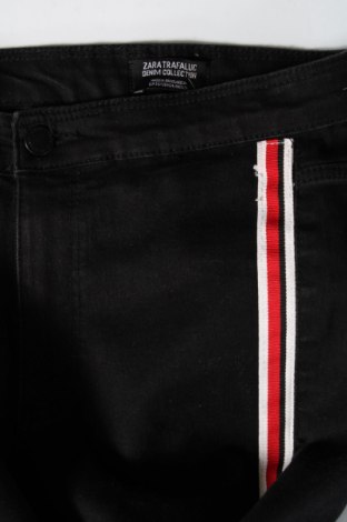 Dámske džínsy  Zara Trafaluc, Veľkosť S, Farba Čierna, Cena  7,46 €