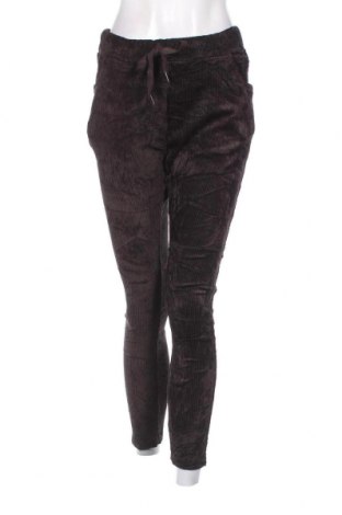 Pantaloni de velvet de femei, Mărime M, Culoare Maro, Preț 47,70 Lei