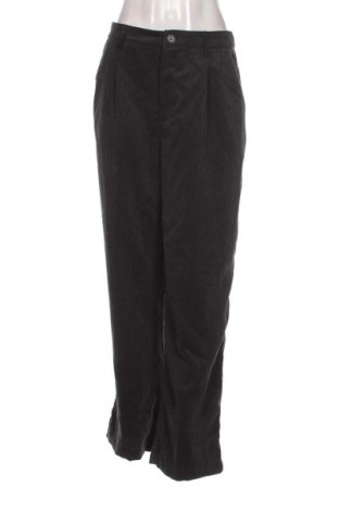 Pantaloni de velvet de femei H&M Divided, Mărime M, Culoare Negru, Preț 23,85 Lei