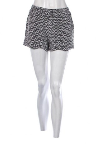 Γυναικείο κοντό παντελόνι, Μέγεθος M, Χρώμα Πολύχρωμο, Τιμή 4,11 €