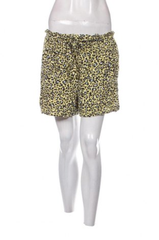 Дамски къс панталон, Размер S, Цвят Многоцветен, Цена 3,80 лв.
