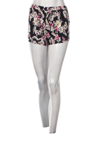 Γυναικείο κοντό παντελόνι, Μέγεθος S, Χρώμα Πολύχρωμο, Τιμή 4,11 €