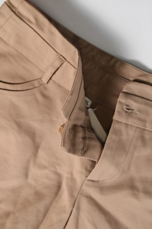 Γυναικείο κοντό παντελόνι, Μέγεθος M, Χρώμα  Μπέζ, Τιμή 3,88 €
