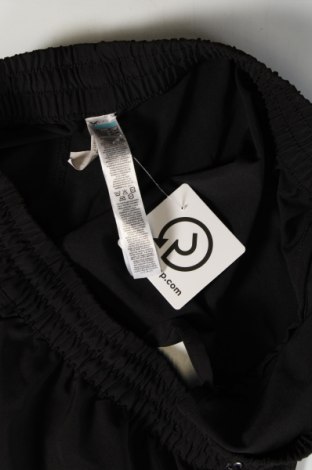 Γυναικείο κοντό παντελόνι, Μέγεθος L, Χρώμα Μαύρο, Τιμή 6,11 €