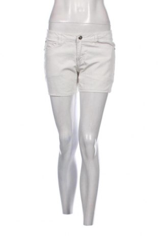 Pantaloni scurți de femei, Mărime S, Culoare Alb, Preț 27,63 Lei