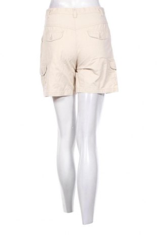 Γυναικείο κοντό παντελόνι, Μέγεθος M, Χρώμα Εκρού, Τιμή 9,72 €