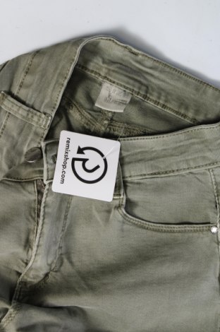 Damen Shorts, Größe M, Farbe Grün, Preis € 5,10