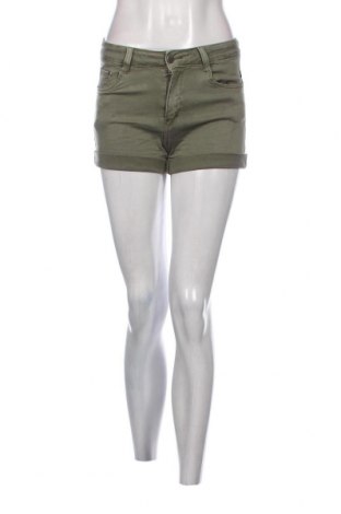 Damen Shorts, Größe M, Farbe Grün, Preis 5,70 €