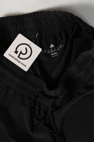 Дамски къс панталон Adidas, Размер XS, Цвят Черен, Цена 28,90 лв.