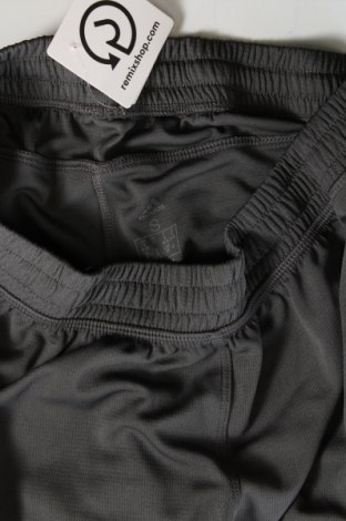 Damen Shorts Adidas, Größe S, Farbe Grau, Preis 10,65 €