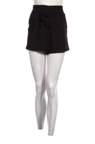 Дамски къс панталон Amisu, Размер XS, Цвят Черен, Цена 6,65 лв.