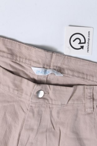 Дамски къс панталон Avella, Размер 3XL, Цвят Бежов, Цена 31,00 лв.