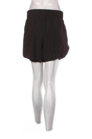 Γυναικείο κοντό παντελόνι Avia, Μέγεθος M, Χρώμα Μαύρο, Τιμή 11,75 €