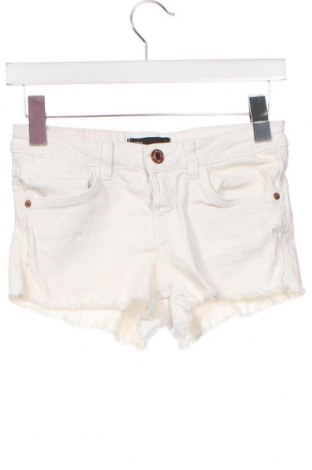 Дамски къс панталон Bershka, Размер XS, Цвят Бял, Цена 11,40 лв.