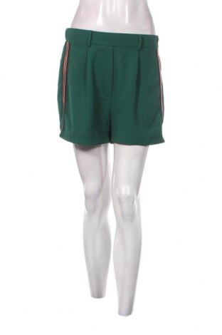 Γυναικείο κοντό παντελόνι Bershka, Μέγεθος S, Χρώμα Πράσινο, Τιμή 2,35 €