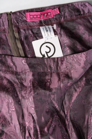 Damen Shorts Boohoo, Größe M, Farbe Lila, Preis 5,77 €