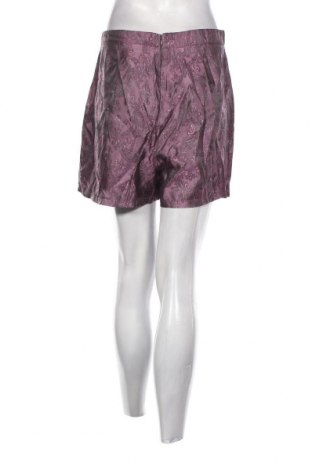 Γυναικείο κοντό παντελόνι Boohoo, Μέγεθος M, Χρώμα Βιολετί, Τιμή 5,77 €
