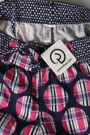 Дамски къс панталон Bpc Bonprix Collection, Размер S, Цвят Многоцветен, Цена 19,00 лв.