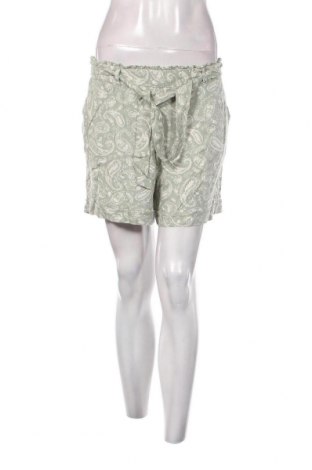 Дамски къс панталон C&A, Размер M, Цвят Зелен, Цена 8,55 лв.